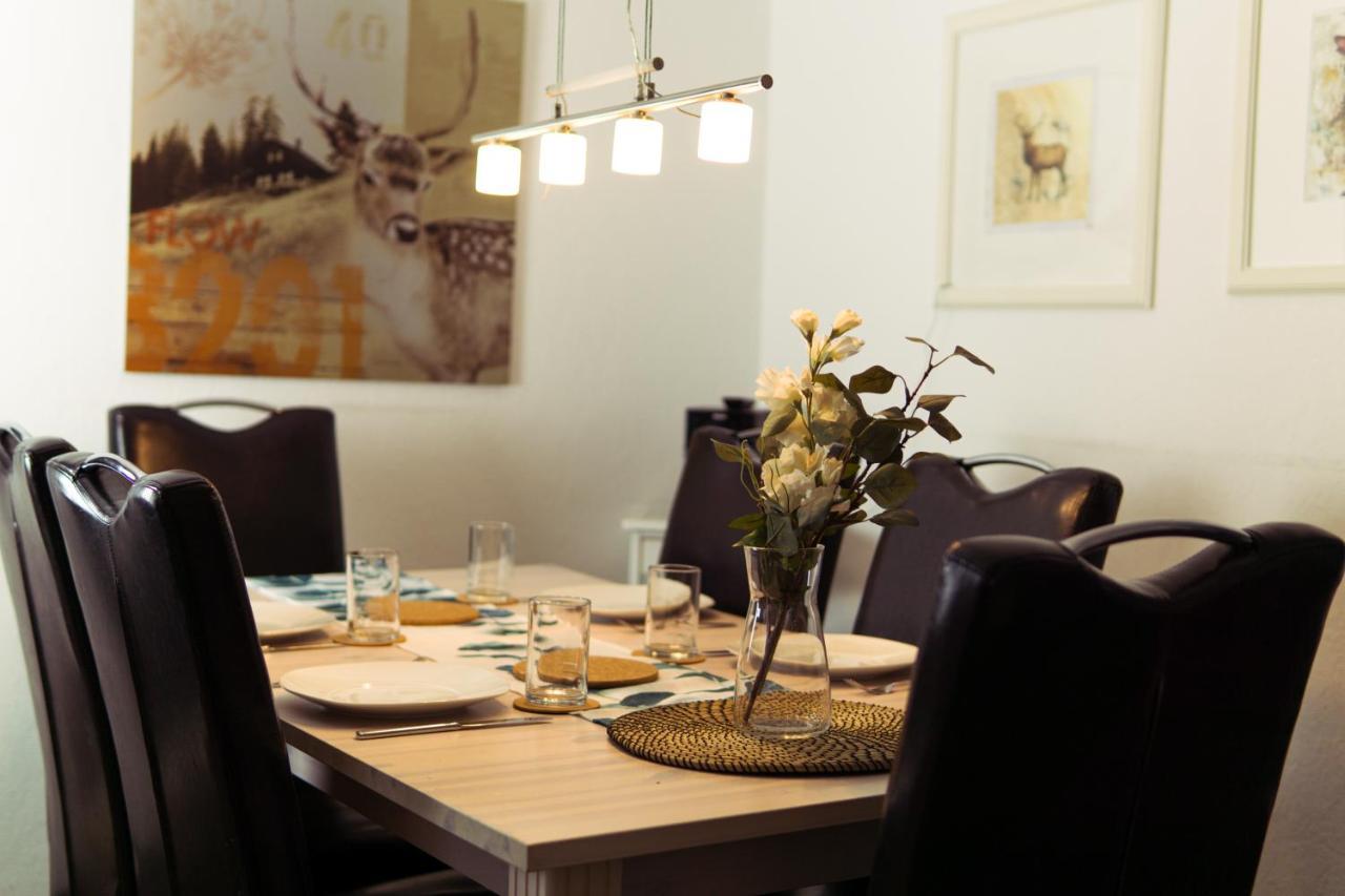 Apartment Hirsch: Wohnung Fuer Die Ganze Familie Mit Disney+ เบราน์ลาเกอ ภายนอก รูปภาพ