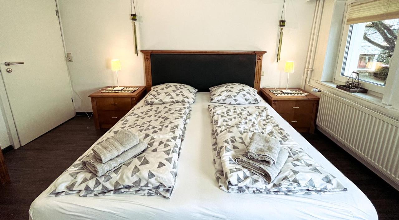 Apartment Hirsch: Wohnung Fuer Die Ganze Familie Mit Disney+ เบราน์ลาเกอ ภายนอก รูปภาพ